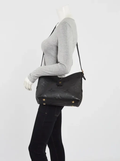 Louis Vuitton CarryAll PM Black - Image 3