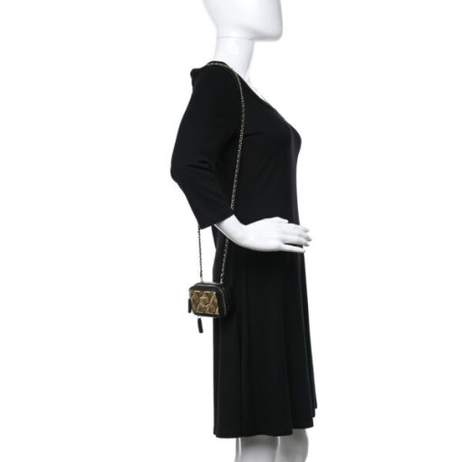 CHANEL Golden Plate Clutch With Chain - Image 4