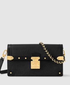 Louis Vuitton M11215 Trunk