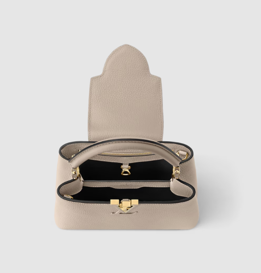 Louis Vuitton Capucines Pebble - Image 2