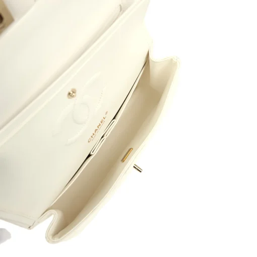 CH Classic 11.12 Handbag White - Image 4