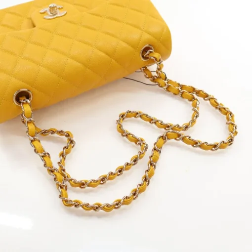 CH Classic 11.12 Handbag Yellow - Image 3